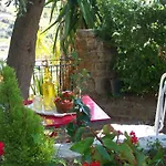 Peiranze144 Bed & Breakfast